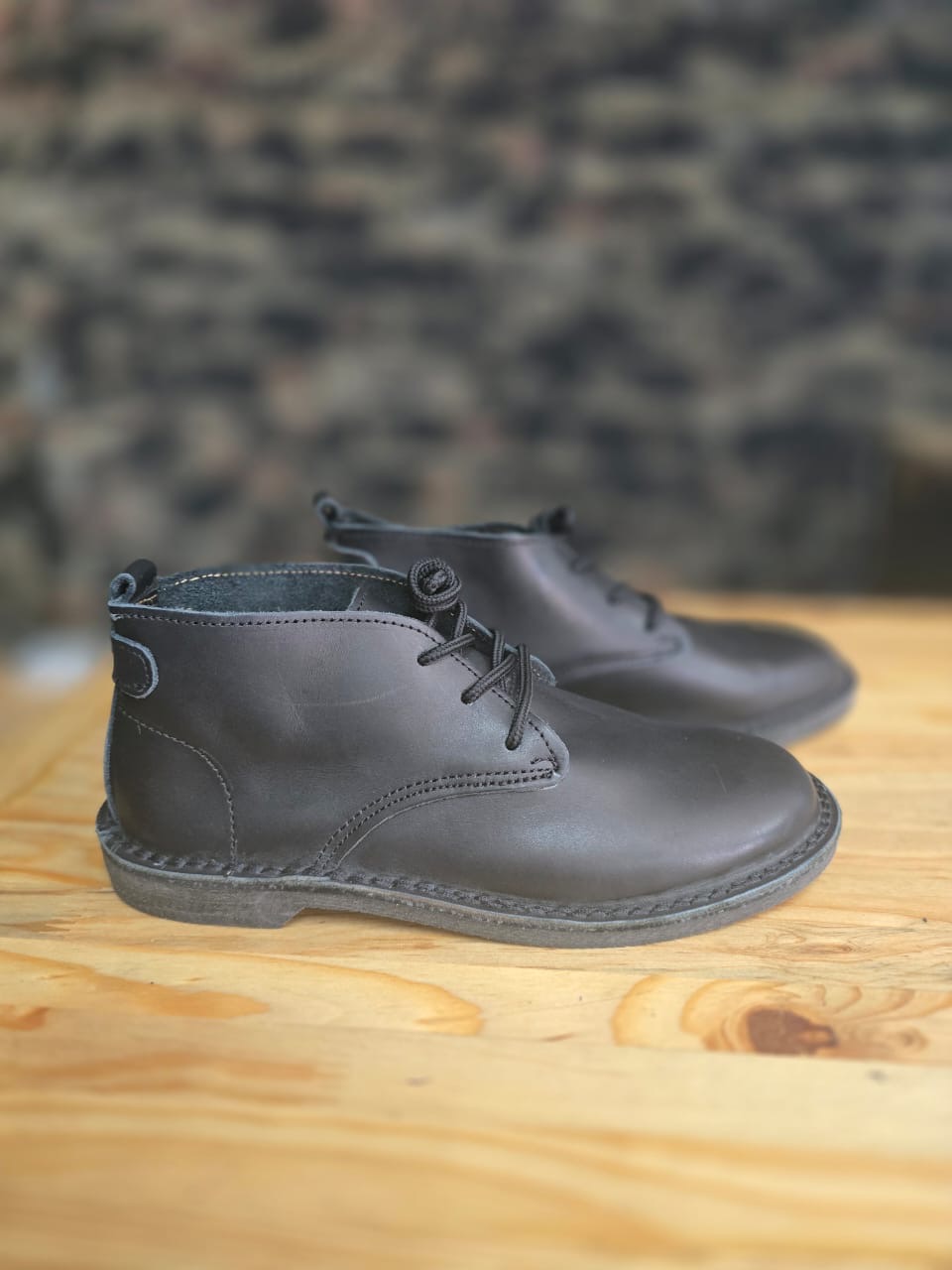 Hunter genuine leather lace-up ankle vellies in tan — Black